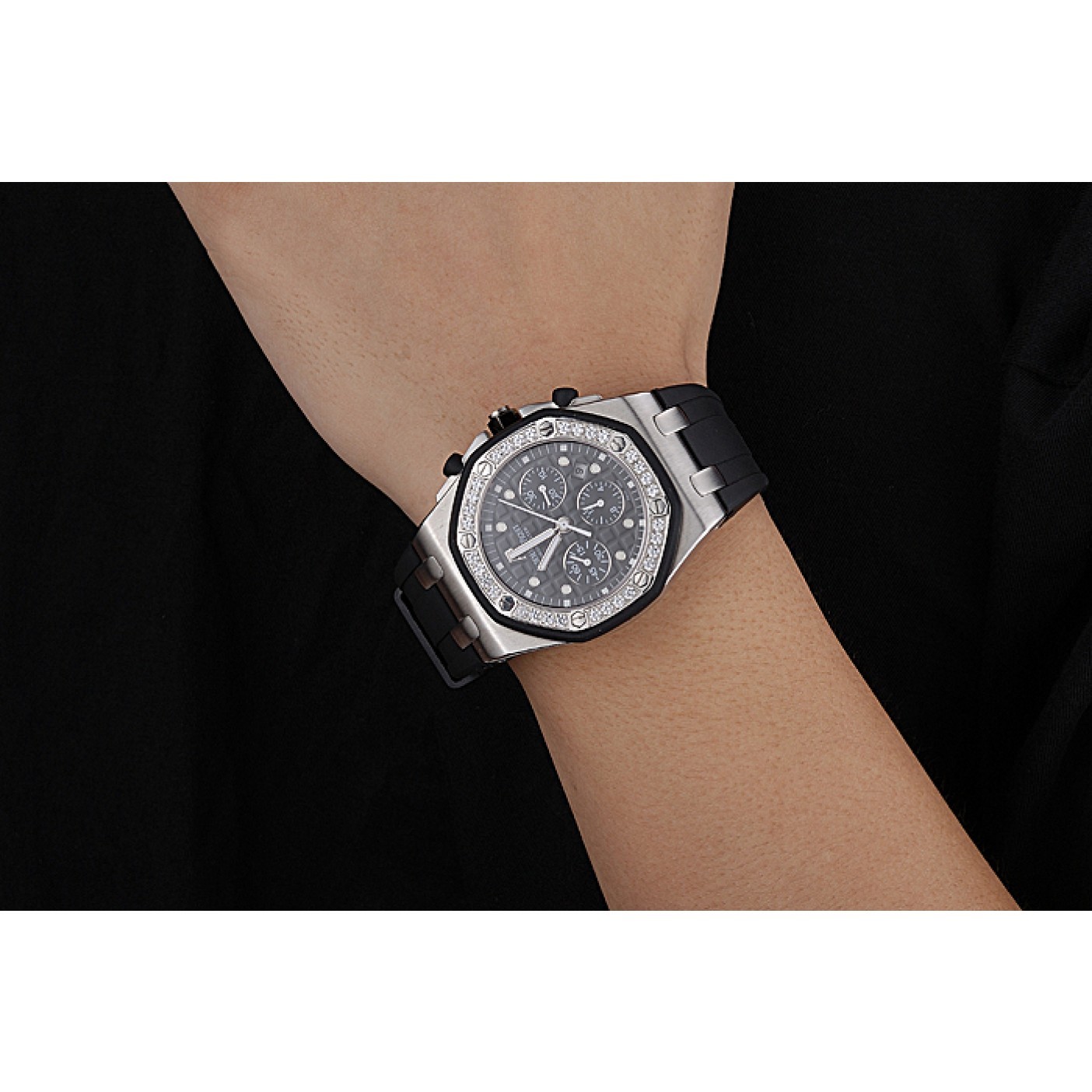 MiroTime Swiss Audemars Piguet Royal Oak Chronometer Black Dial Diamond Bezel Stainless Steel Case Black Rubber Strap 622867