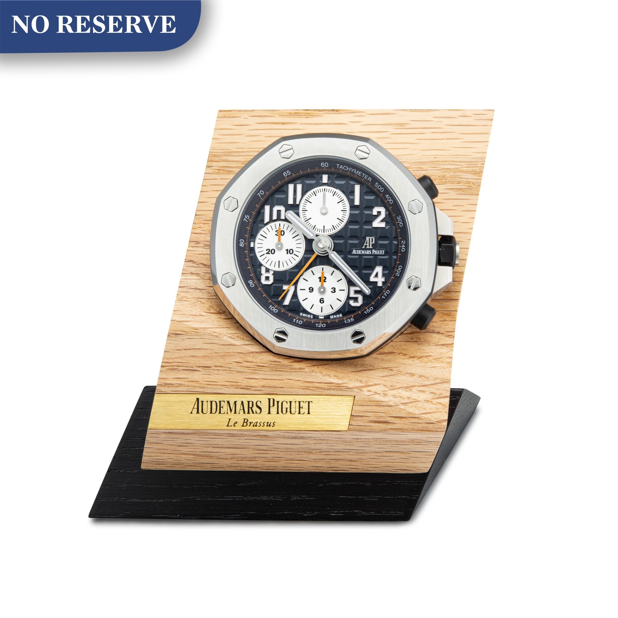 MiroTime AUDEMARS PIGUET | ROYAL OAK OFFSHORE A STAINLESS STEEL ALARM DESK CLOCK WITH WOODEN STAND