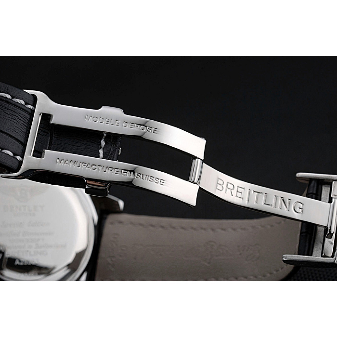 MiroTime Breilting Bentley Supersports Black And Red Dial Black Leather Bracelet 622430