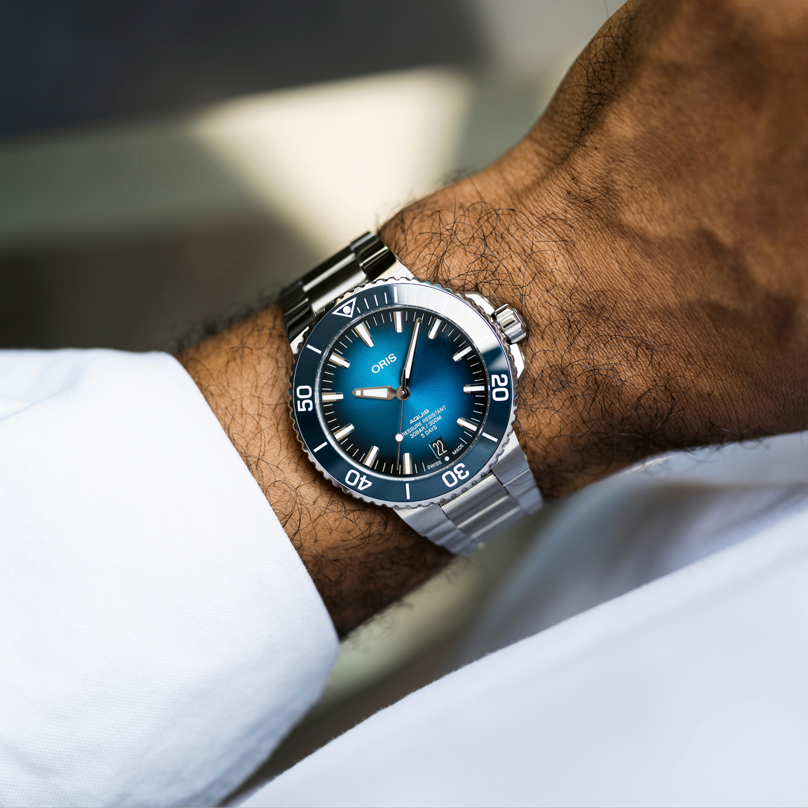 MiroTime Swiss Oris Aquis Date Calibre 400 43.5mm Mens Watch 01 400 7763 4135-07 8 24 09PEB