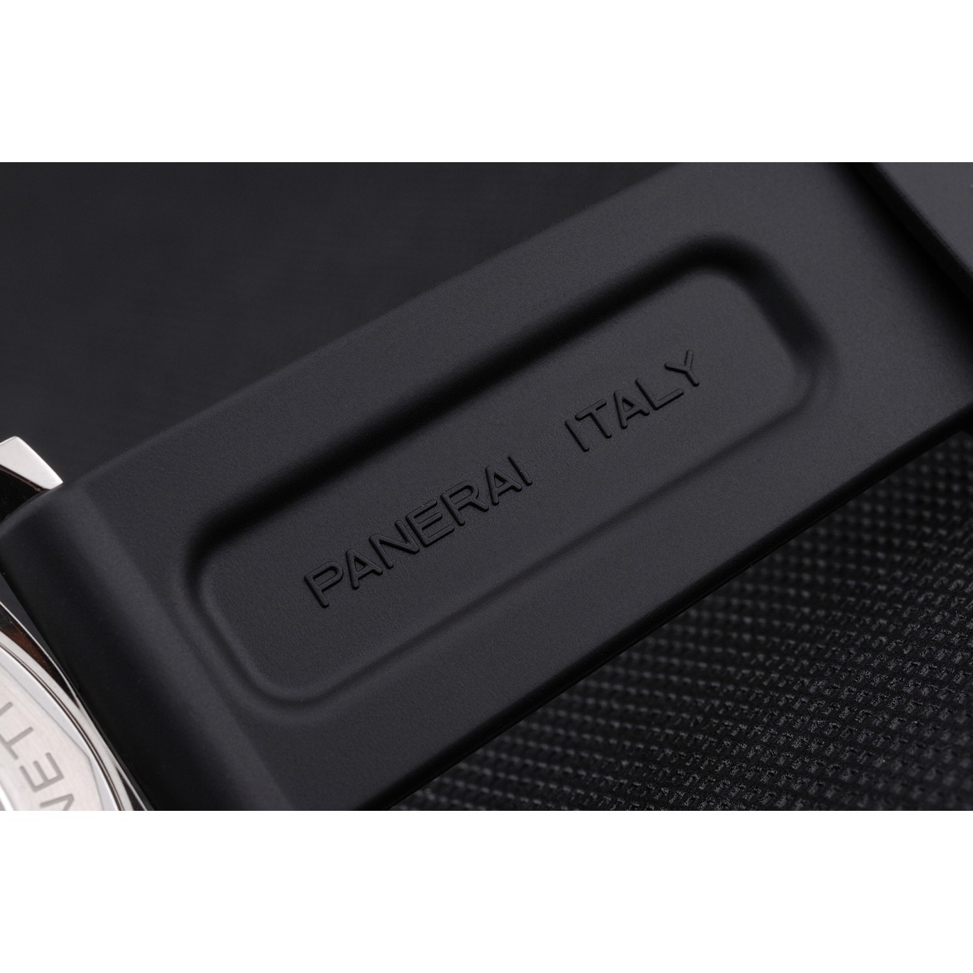 MiroTime Panerai Luminor Brushed Stainless Steel Case Black Dial Black Rubber Strap 98165
