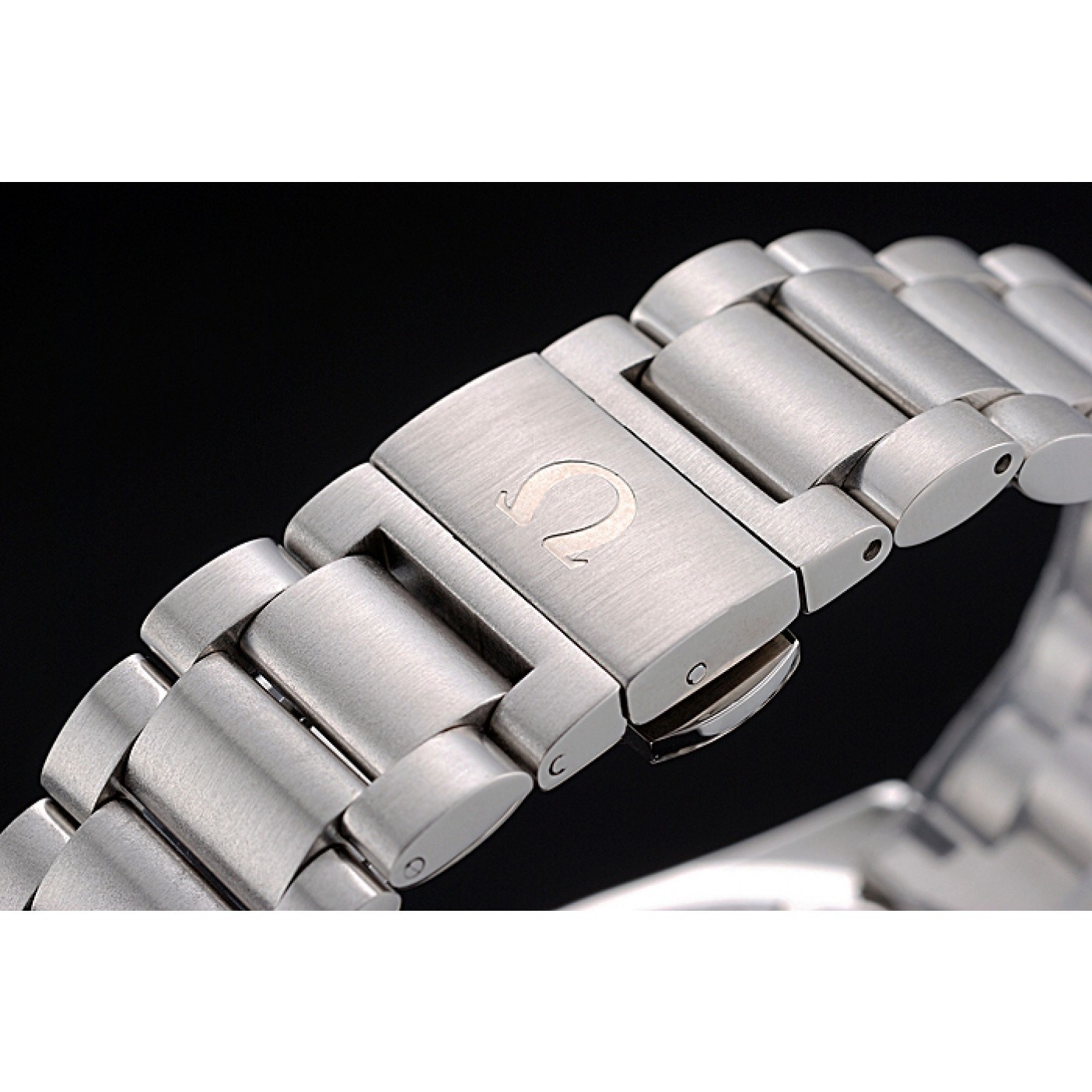 MiroTime Omega Seamaster Aqua Terra Chronograph Ivory Dial Stainless Steel Bracelet 622526